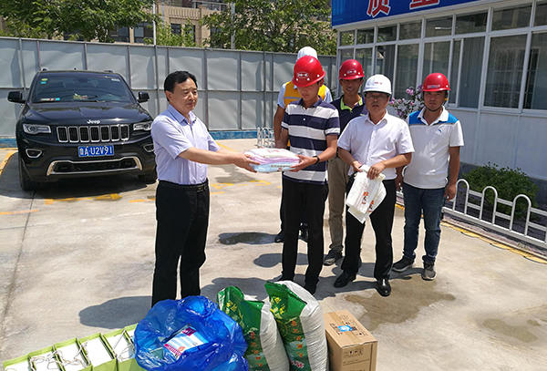 1532572294662152.jpg 胡總.jpg